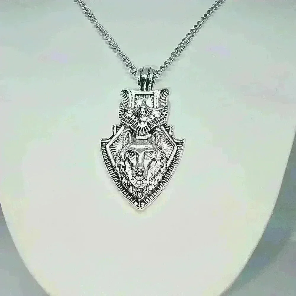 NWOT Eagle Wolf Shield Necklace